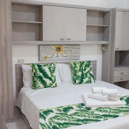 Bed & Breakfast La Quercia Budoni, Tanaunella 3*