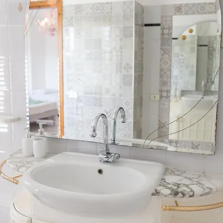 Bed & Breakfast La Quercia Budoni, Tanaunella *