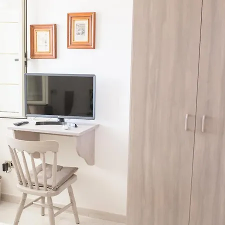 Bed & Breakfast La Quercia Budoni, Tanaunella *