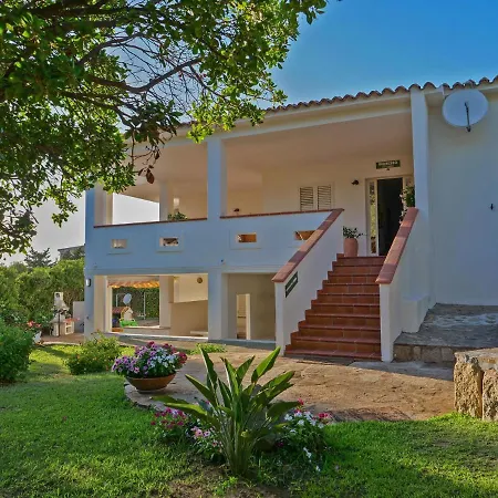 Bed & Breakfast La Quercia Budoni, Tanaunella