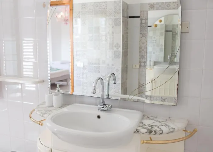 Bed & Breakfast La Quercia Budoni, Tanaunella 3*